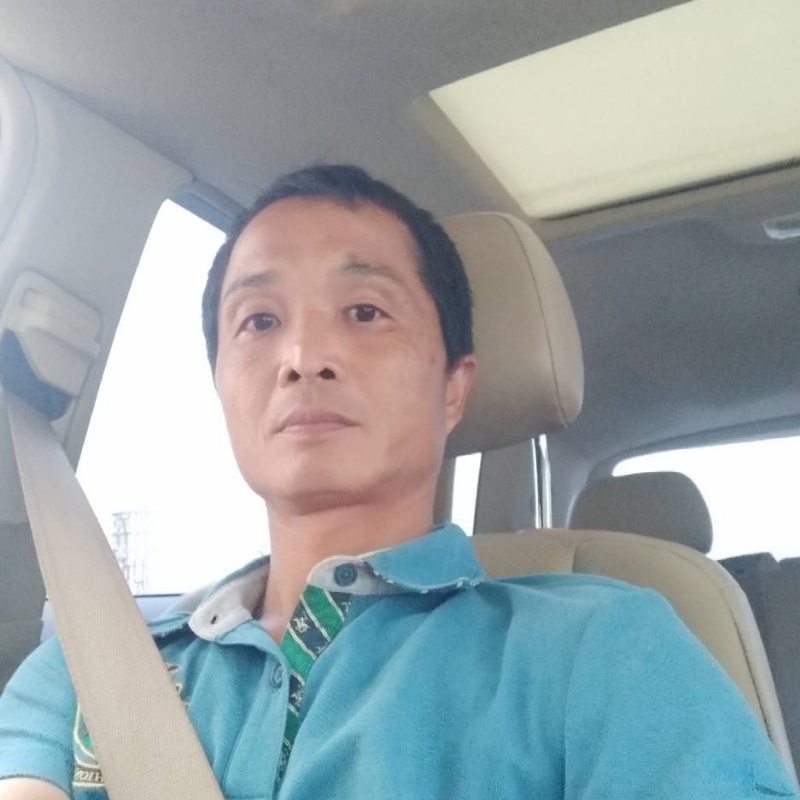 温柔男孩的第一张照片--包头相亲服务中心