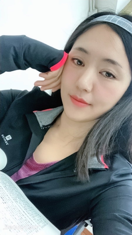 飄兒的第二张照片--包头相亲服务中心