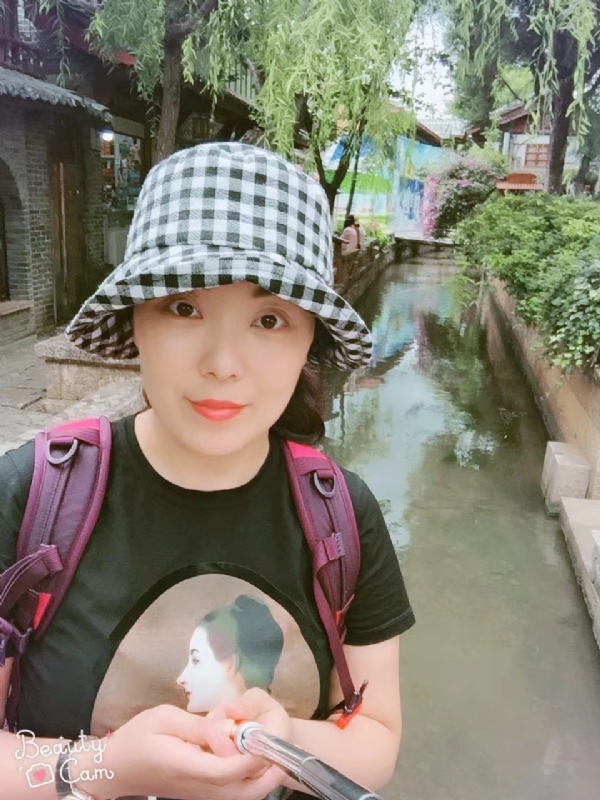 乐妞的第三张照片--包头相亲服务中心
