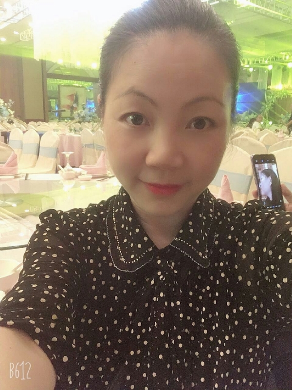 泡沫的第一张照片--包头相亲服务中心