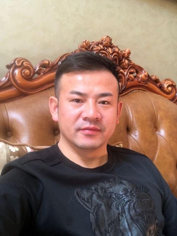 治国的第一张照片--包头相亲服务中心