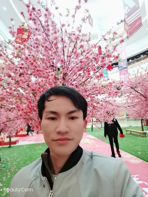单身一人的第一张照片--包头相亲服务中心