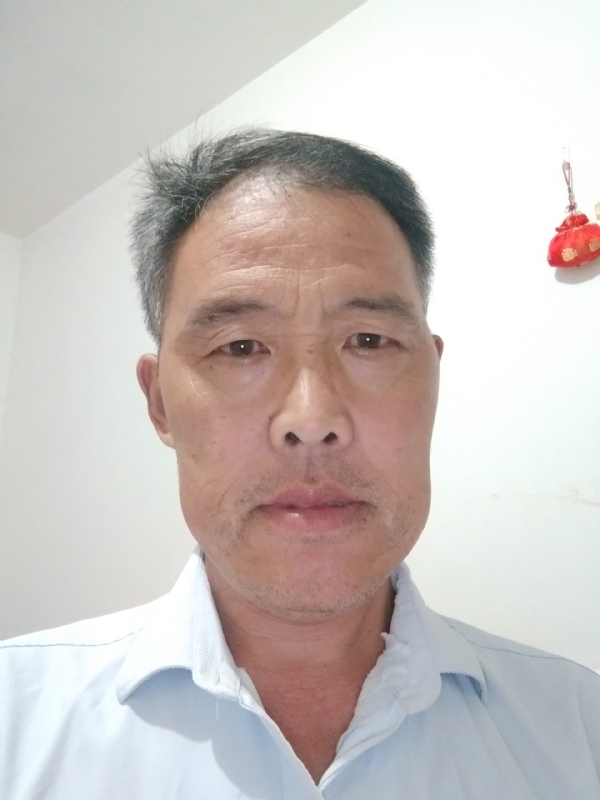 邹学辉的第三张照片--包头相亲服务中心
