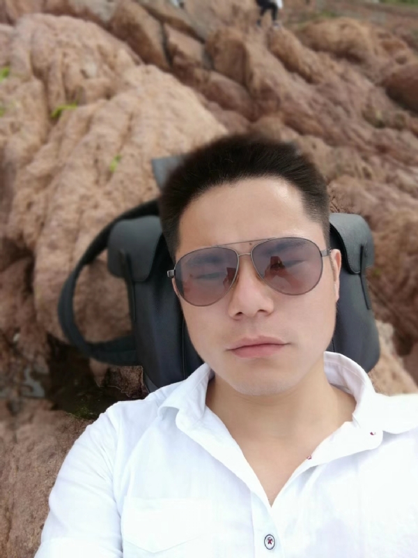 易听的第一张照片--包头相亲服务中心
