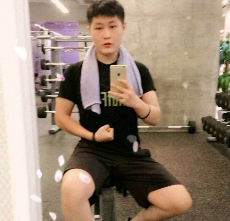 晚婚的第二张照片--包头相亲服务中心