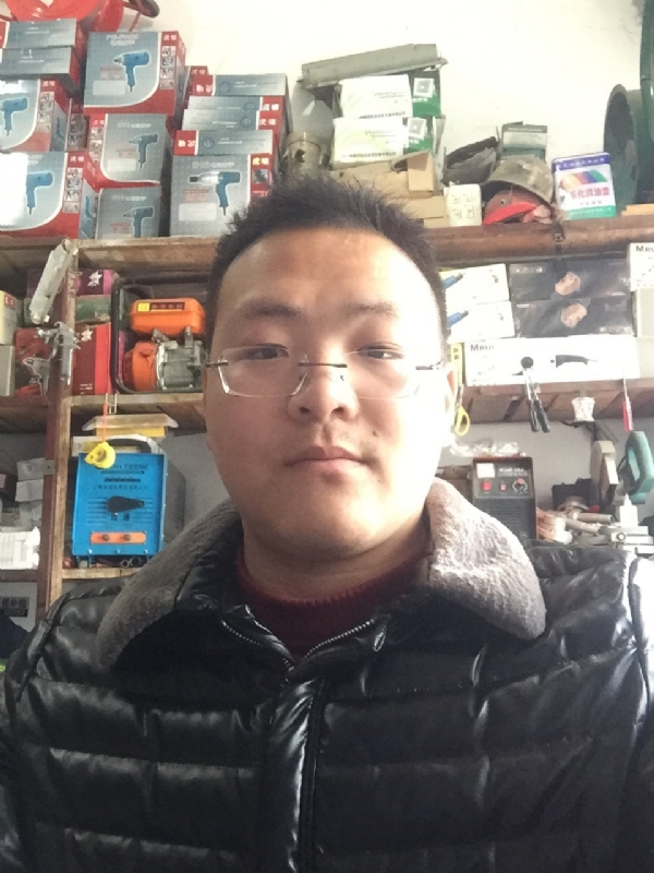 鼎福的第一张照片--包头相亲服务中心