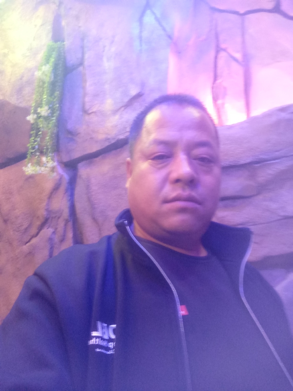 闯王的第一张照片--包头相亲服务中心