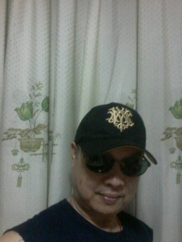 时尚厨男的第一张照片--包头相亲服务中心