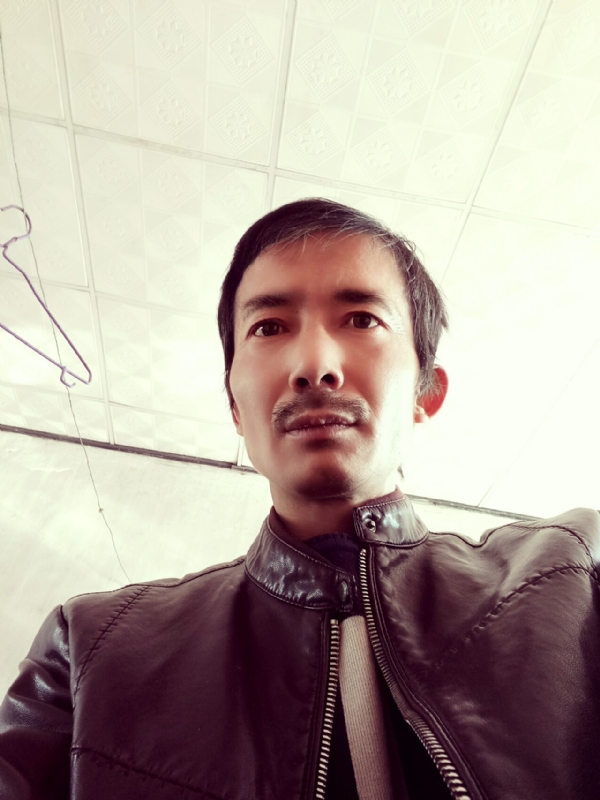 好久好久的第四张照片--包头相亲服务中心