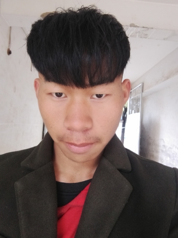 少年不在少的第一张照片--包头相亲服务中心