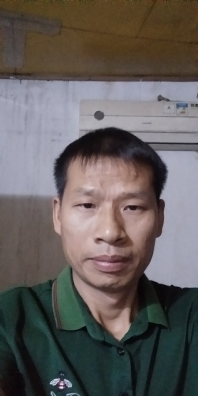 执着跋涉的第二张照片--包头相亲服务中心