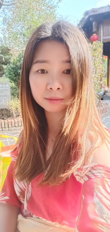 赫赫的第一张照片--包头相亲服务中心