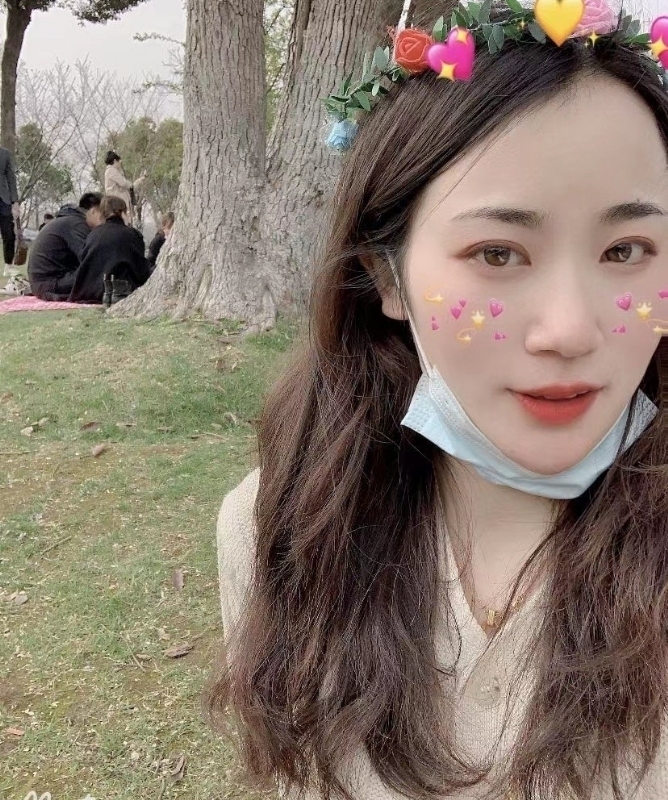 小花的第一张照片--包头相亲服务中心