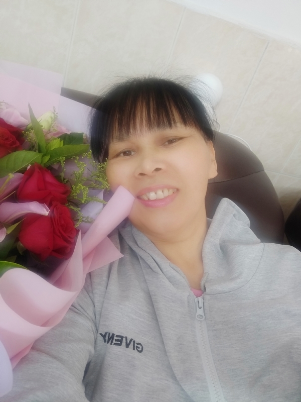 言言的第一张照片--包头相亲服务中心