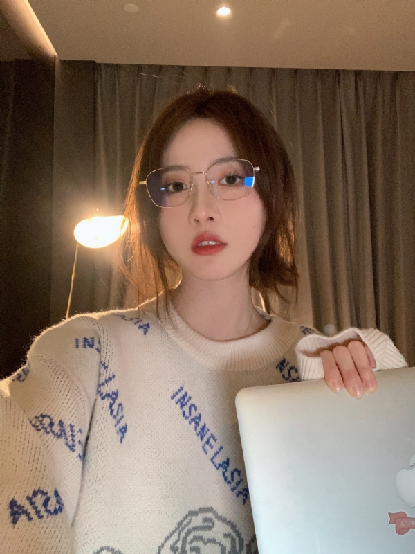小曦的第一张照片--包头相亲服务中心