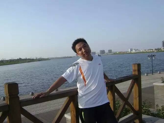 才乡痴情的第二张照片--包头相亲服务中心