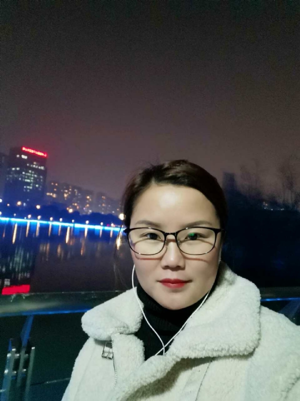 小英的第一张照片--包头相亲服务中心