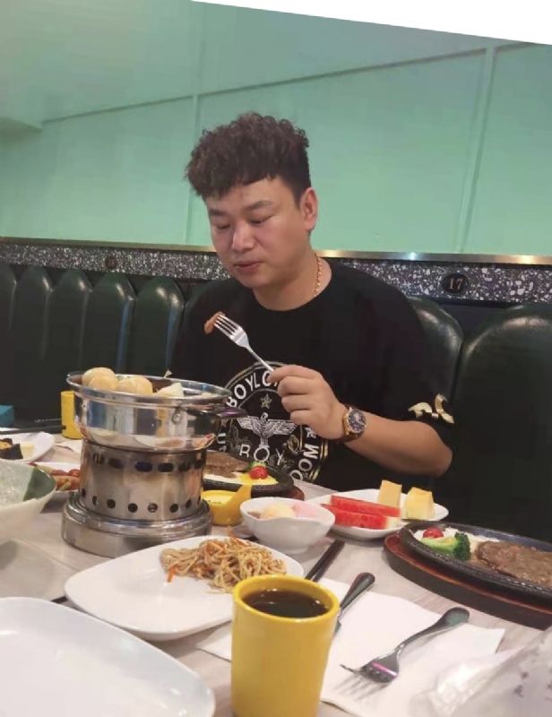 杰的第一张照片--包头相亲服务中心