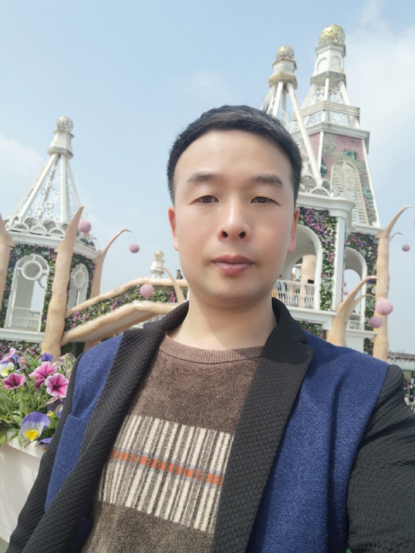 黎明的天空的第一张照片--包头相亲服务中心