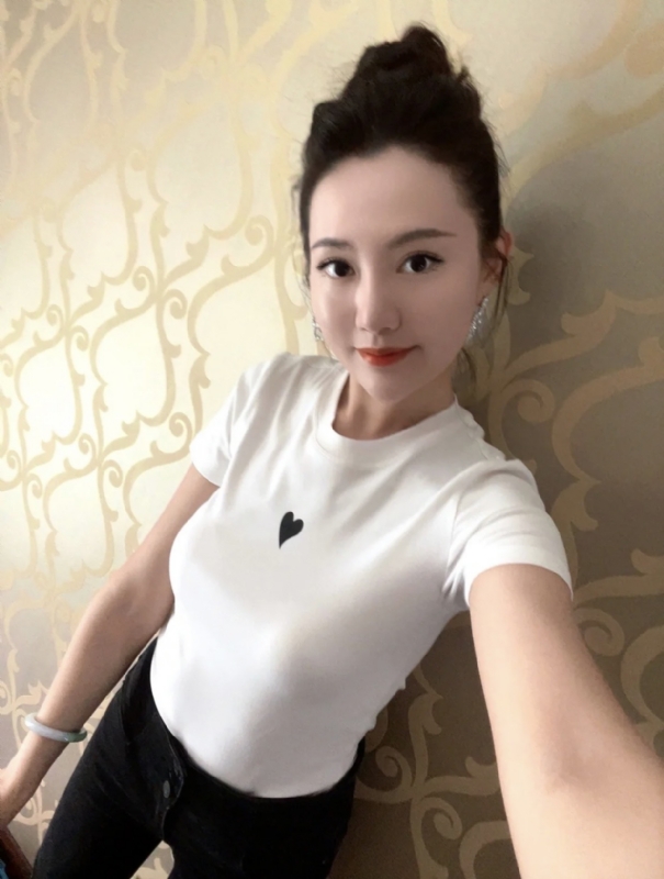 雨熙的第一张照片--包头相亲服务中心