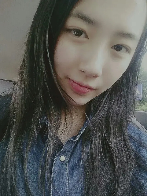 小她的第一张照片--包头相亲服务中心