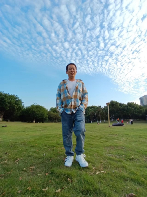 曹先生的第三张照片--包头相亲服务中心