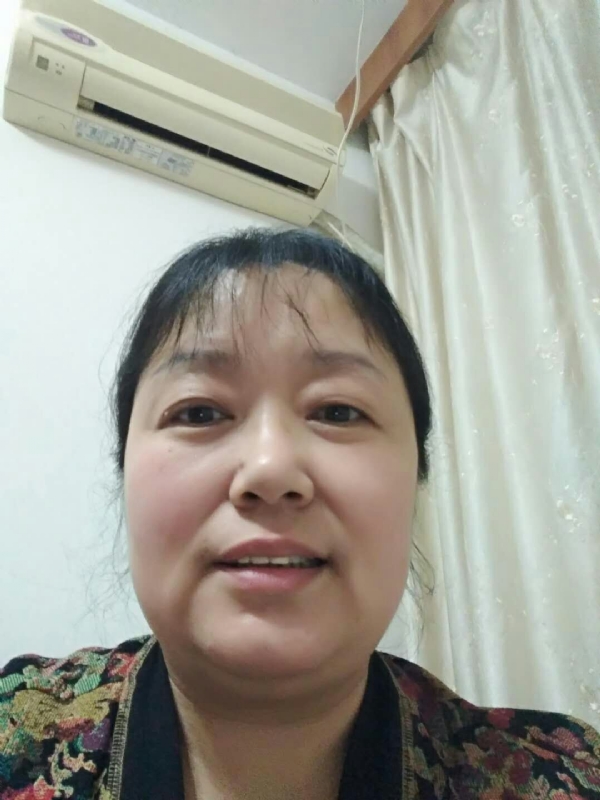 雨中漫步的第一张照片--包头相亲服务中心