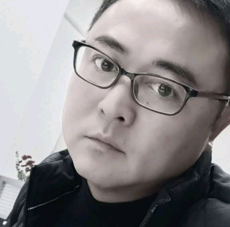 小石头的第一张照片--包头相亲服务中心