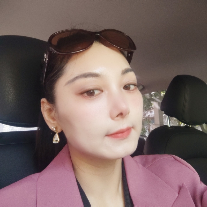 金秋的第二张照片--包头相亲服务中心