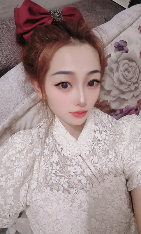 有缘千里来相会的第一张照片--包头相亲服务中心