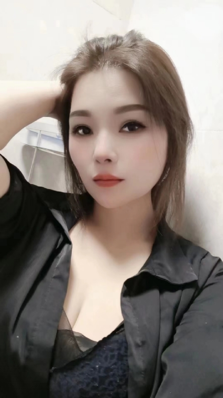 爱笑的女孩的第一张照片--包头相亲服务中心