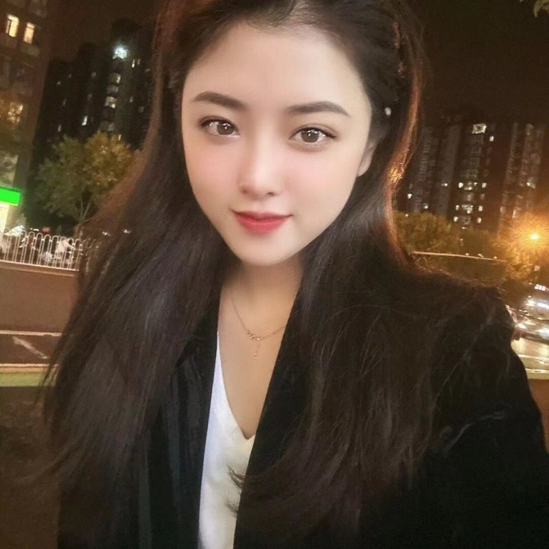 爱笑的女孩的第三张照片--包头相亲服务中心
