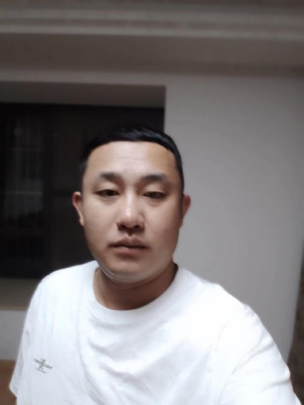 魔尊的第一张照片--包头相亲服务中心