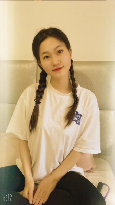 Mia的第三张照片--包头相亲服务中心