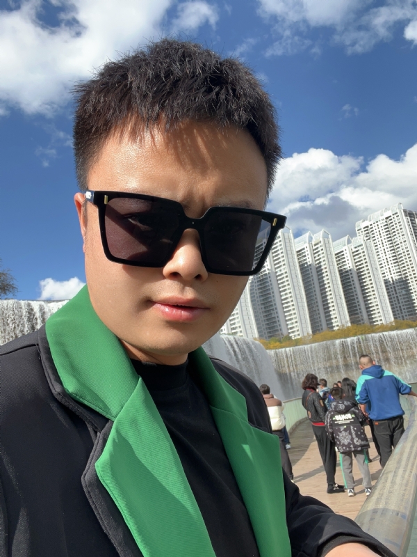 子阳的第一张照片--包头相亲服务中心