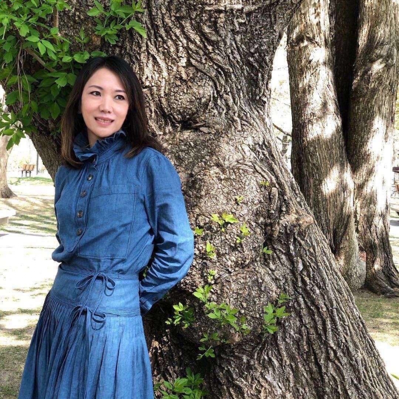 李芷瑩的第一张照片--包头相亲服务中心