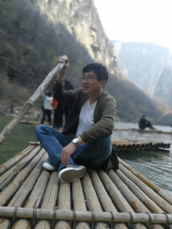 风被吹走了的第二张照片--包头相亲服务中心