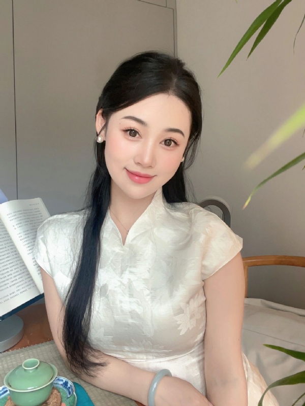 小慧的第一张照片--包头相亲服务中心