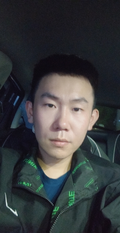 想结婚的小李的第一张照片--包头相亲服务中心
