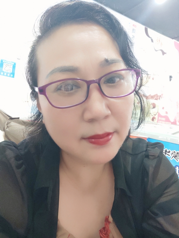 娜财娜福的第一张照片--包头相亲服务中心