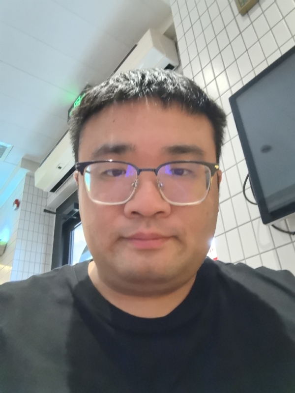 君临天下的第三张照片--包头相亲服务中心