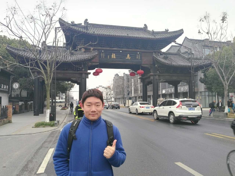 秋风秋雨的第一张照片--包头相亲服务中心