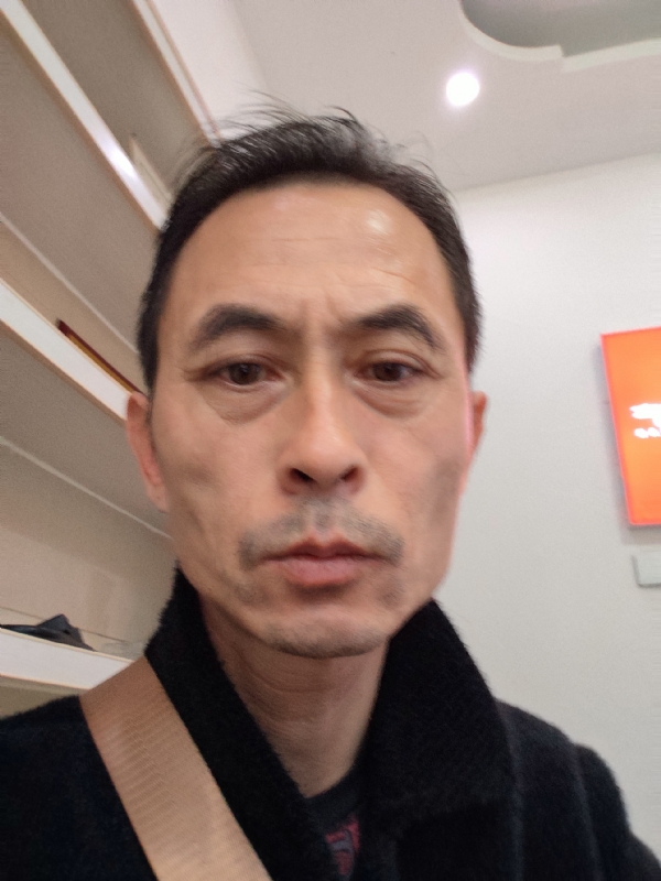 清晨阳光的第一张照片--包头相亲服务中心