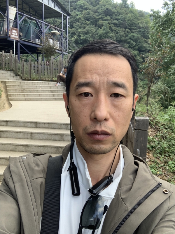 小林的第二张照片--包头相亲服务中心