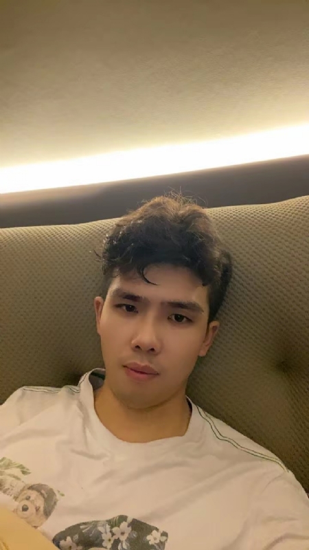 阿龙设计师的第一张照片--包头相亲服务中心