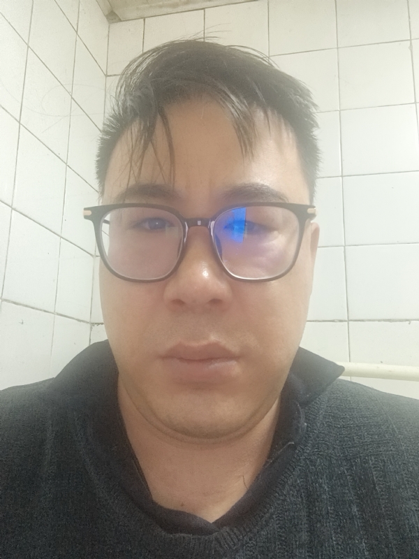 迷失自我的第一张照片--包头相亲服务中心