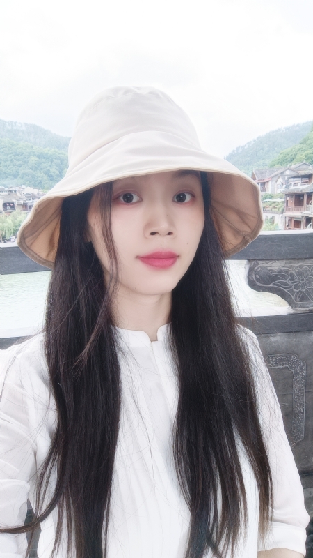 盛夏的第一张照片--包头相亲服务中心