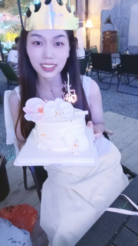 盛夏的第二张照片--包头相亲服务中心