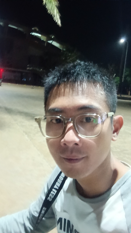龙龙的第一张照片--包头相亲服务中心