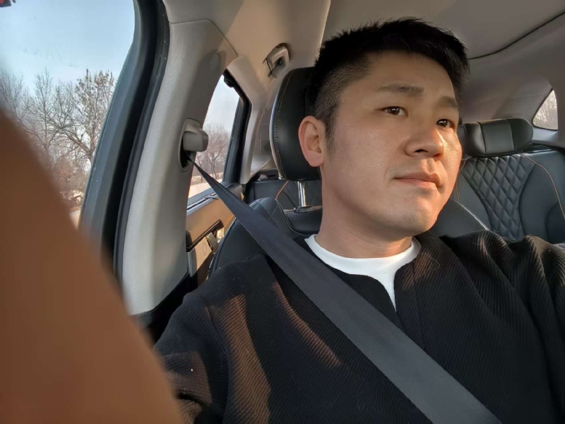 超哥的第一张照片--包头相亲服务中心